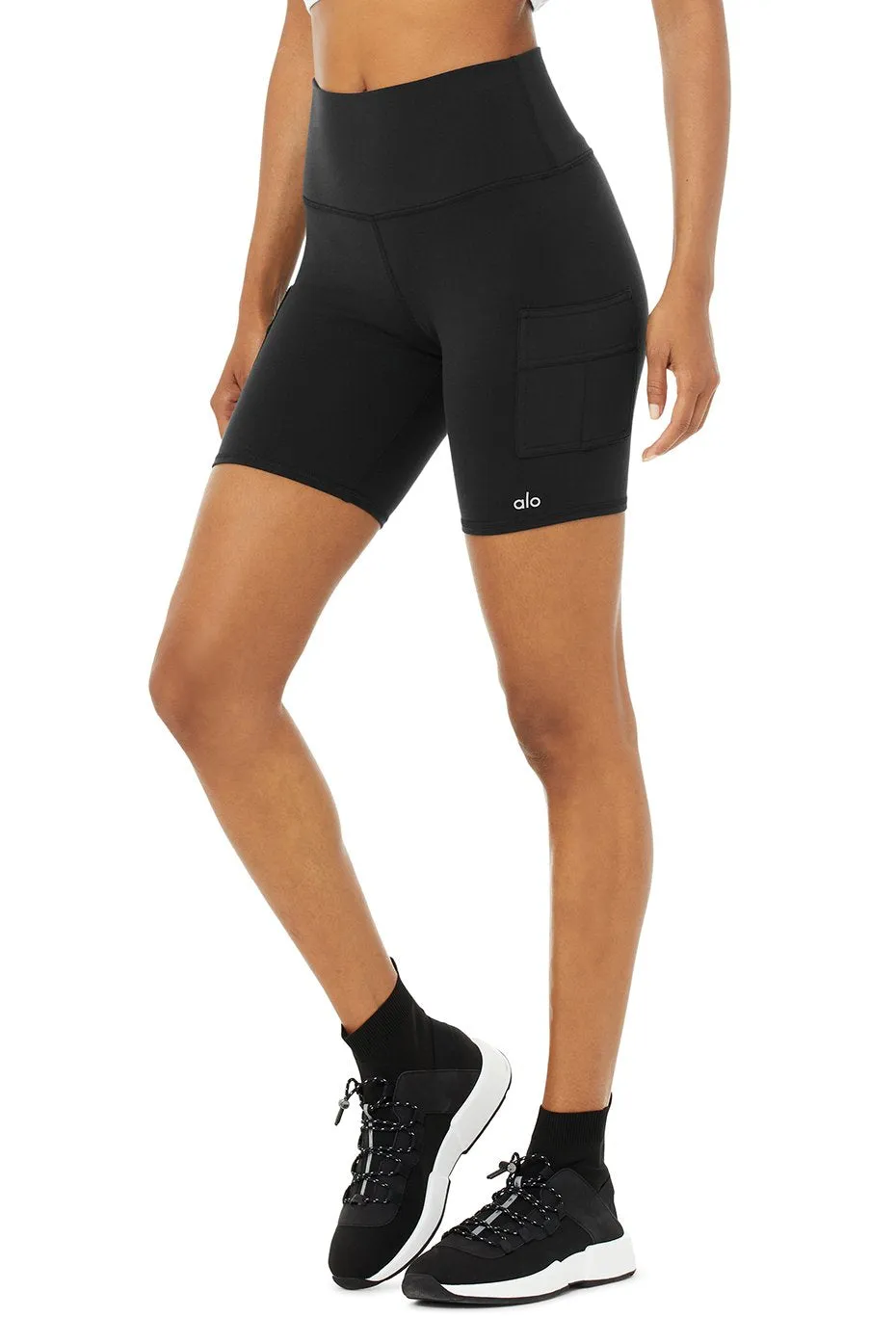 7" High-Waist Cargo Biker Short - Black