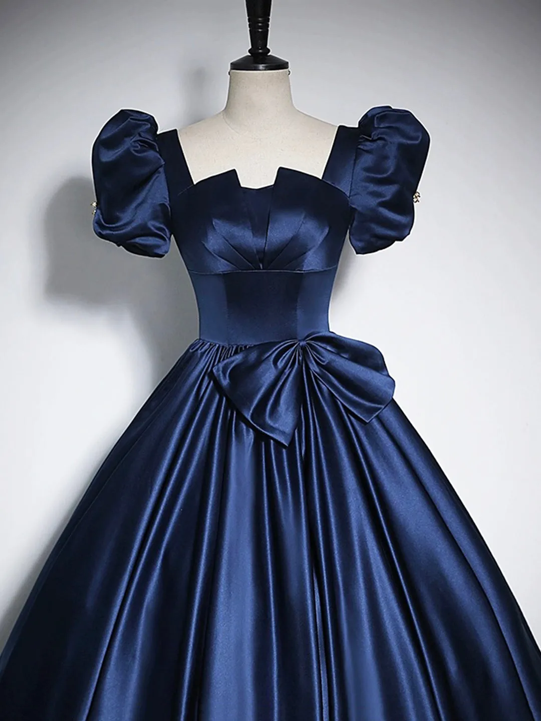 Elegant Blue Satin Floor-Length Prom Dresses Square Neckline Puffy Short Sleeve Bow Formal Dresses