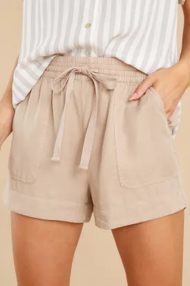 Plain As Day Beige Shorts