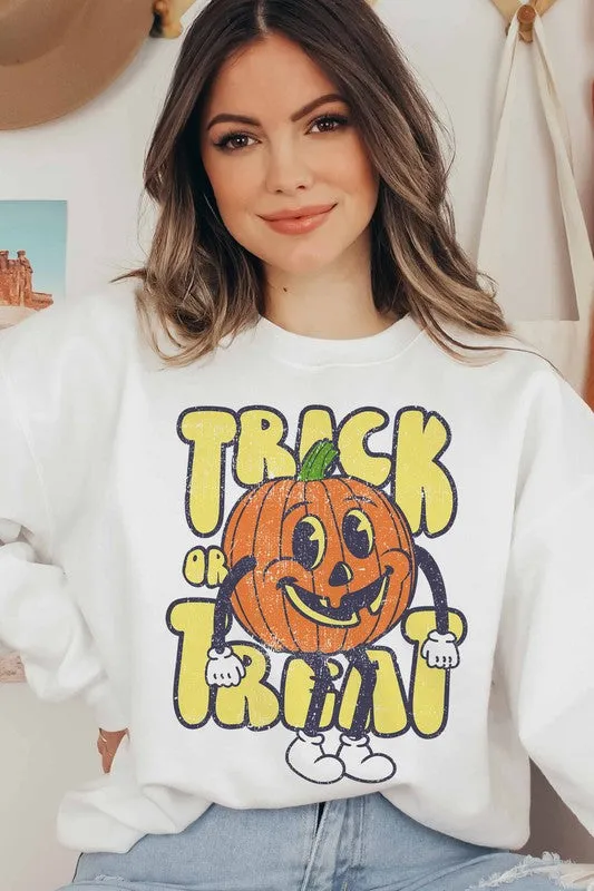 TRICK OR TREAT PUMPKIN GRAPHIC SWEATSHIRT